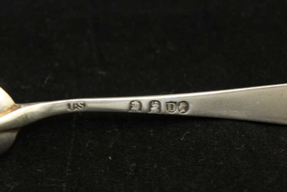 THOMAS STREETIN A SET OF SIX 19TH CENTURY BRITANNIA STANDARD SILVER COFFEE/TEA SPOONS, of rat tail - Image 2 of 3