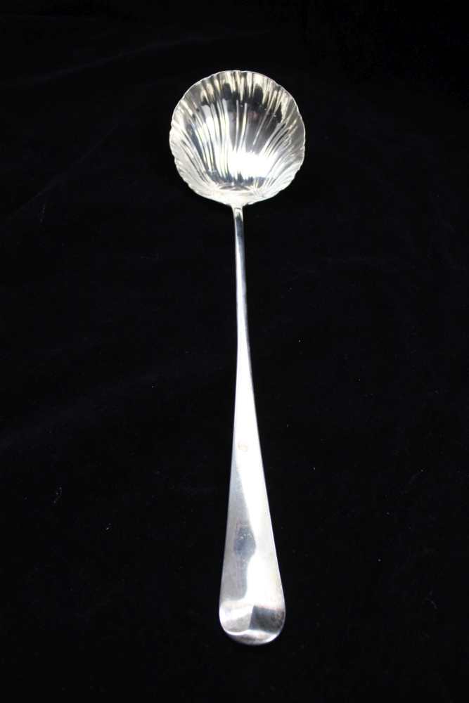 NICHOLAS HEARDEN A MID 18TH CENTURY SILVER LADLE, scallop shape bowl, the handle bears an engraved
