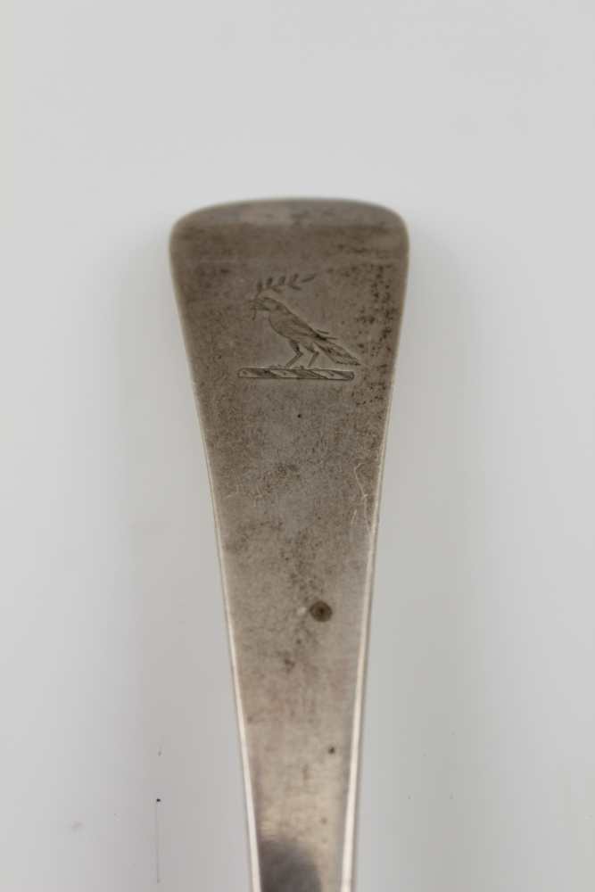 SOLOMAN HOUGHAM A GEORGE III SILVER BASTING SPOON, Old English form, London 1800, engraved with a - Image 2 of 3