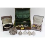 A SMALL JEWELLERY BOX & CONTENTS, containing; a silver heraldic badge, a silver bowling trophy,