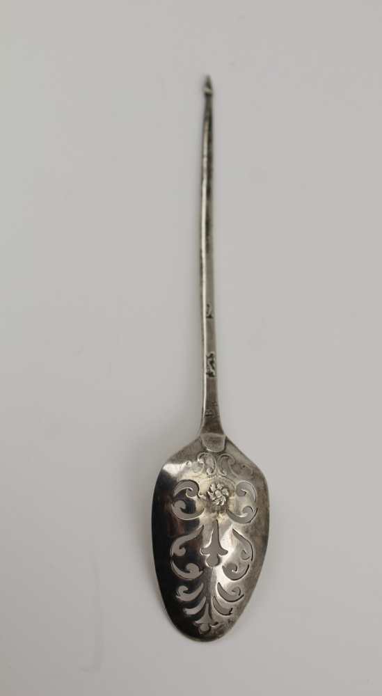 AN 18TH CENTURY SILVER MOTE SPOON, flower and scroll decoration to the reverse of the bowl, possibly - Image 2 of 4