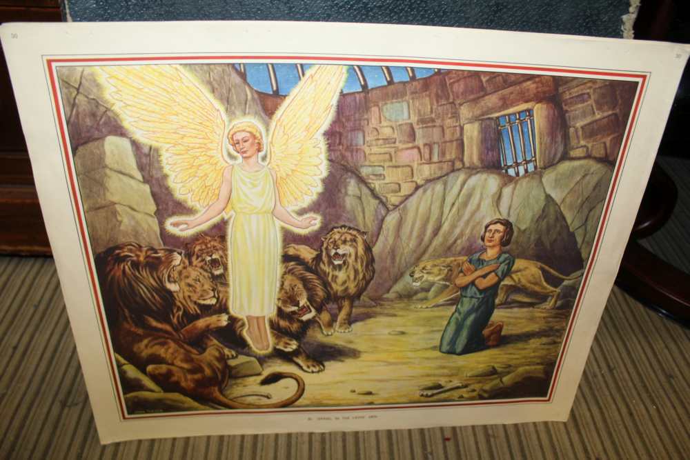 TWO FOLIOS CONTAINING ENID BLYTON BIBLE PICTURES, one for the Old Testament and one for the New - Image 6 of 6