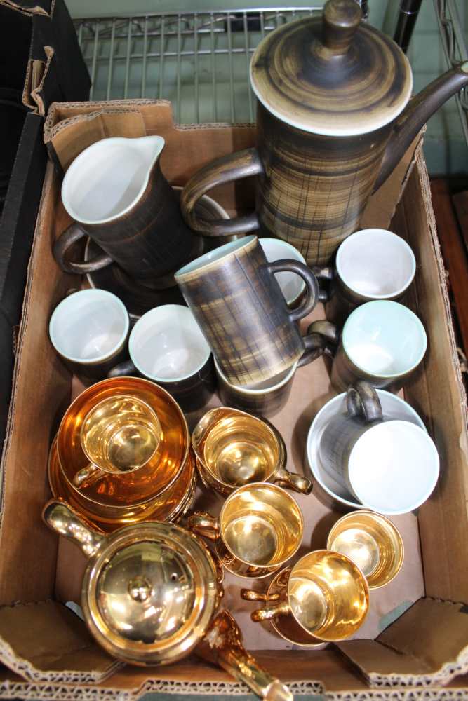 TWO BOXES CONTAINING A SELECTION OF DOMESTIC POTTERY PORCELAIN AND GLASSWARE the majority for the - Image 2 of 5