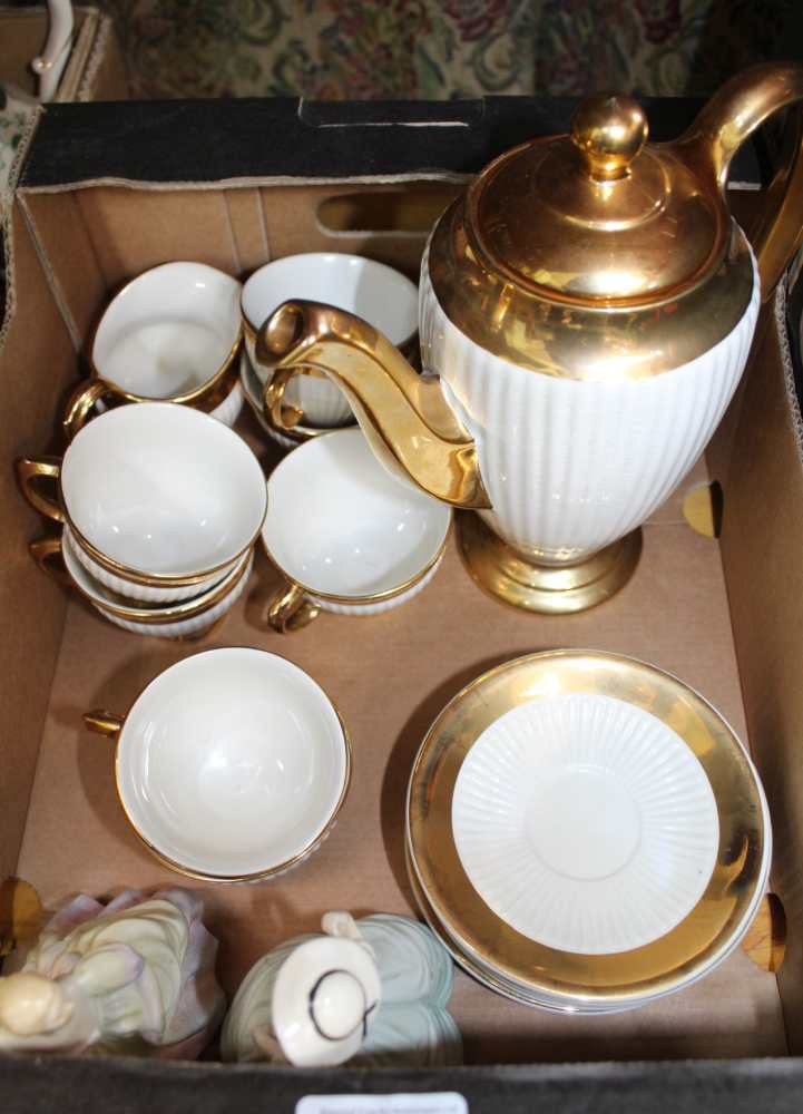 THREE BOXES OF DOMESTIC POTTERY & PORCELAIN to include; part tea & coffee services, masons green - Image 4 of 5