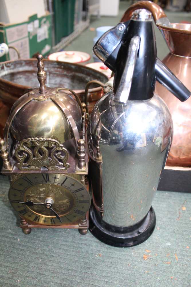 A BOX CONTAINING A SELECTION OF DOMESTIC METALWARES VARIOUS together with two kitchen storage jars - Image 2 of 2