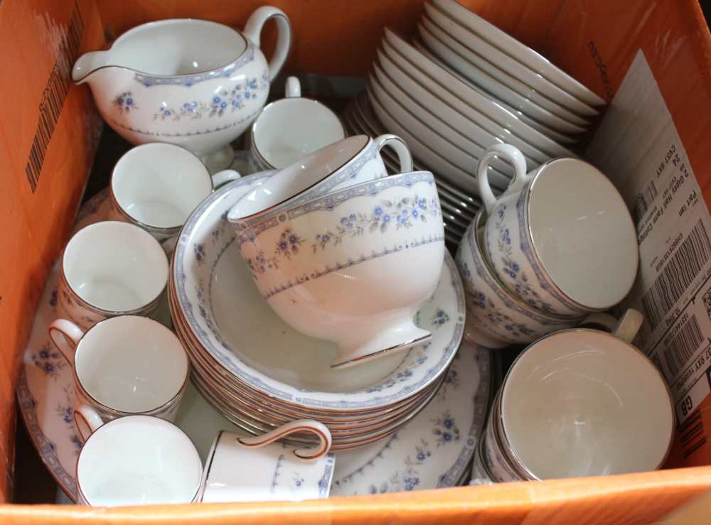 THREE BOXES OF DOMESTIC POTTERY & PORCELAIN to include; part tea & coffee services, masons green - Image 2 of 5