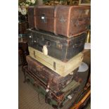 A SELECTION OF VINTAGE SUITCASES VARIOUS