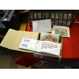 A GOOD SELECTION OF COLLECTORS TEA AND CIGARETTE CARDS, some housed in an old album