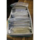 A BOX CONTAINING A LARGE SELECTION OF COLLECTOR'S POSTCARDS VARIOUS