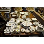 AN EXTENSIVE AND VARIED COLLECTION OF ROYAL WORCESTER EVESHAM PATTERNED TABLE WARES
