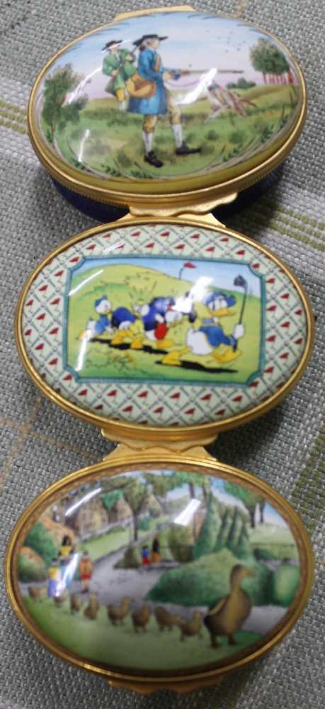 A COLLECTION OF ENGLISH ENAMELLED LIDDED POTS - Image 3 of 8