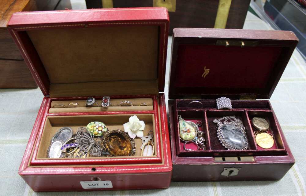 TWO SMALL RED JEWELLERY BOXES CONTAINING A SELECTION OF COSTUME JEWELLERY VARIOUS
