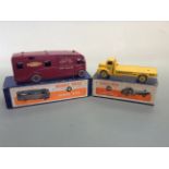 Two boxed Dinky toys, 533 and 581. IMPORTANT: Online viewing and bidding only. No in person