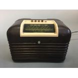 A Bush type DAC 10 brown Bakelite radio. IMPORTANT: Online viewing and bidding only. No in person