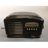 An Airline 118176 brown Bakelite radio. IMPORTANT: Online viewing and bidding only. No in person