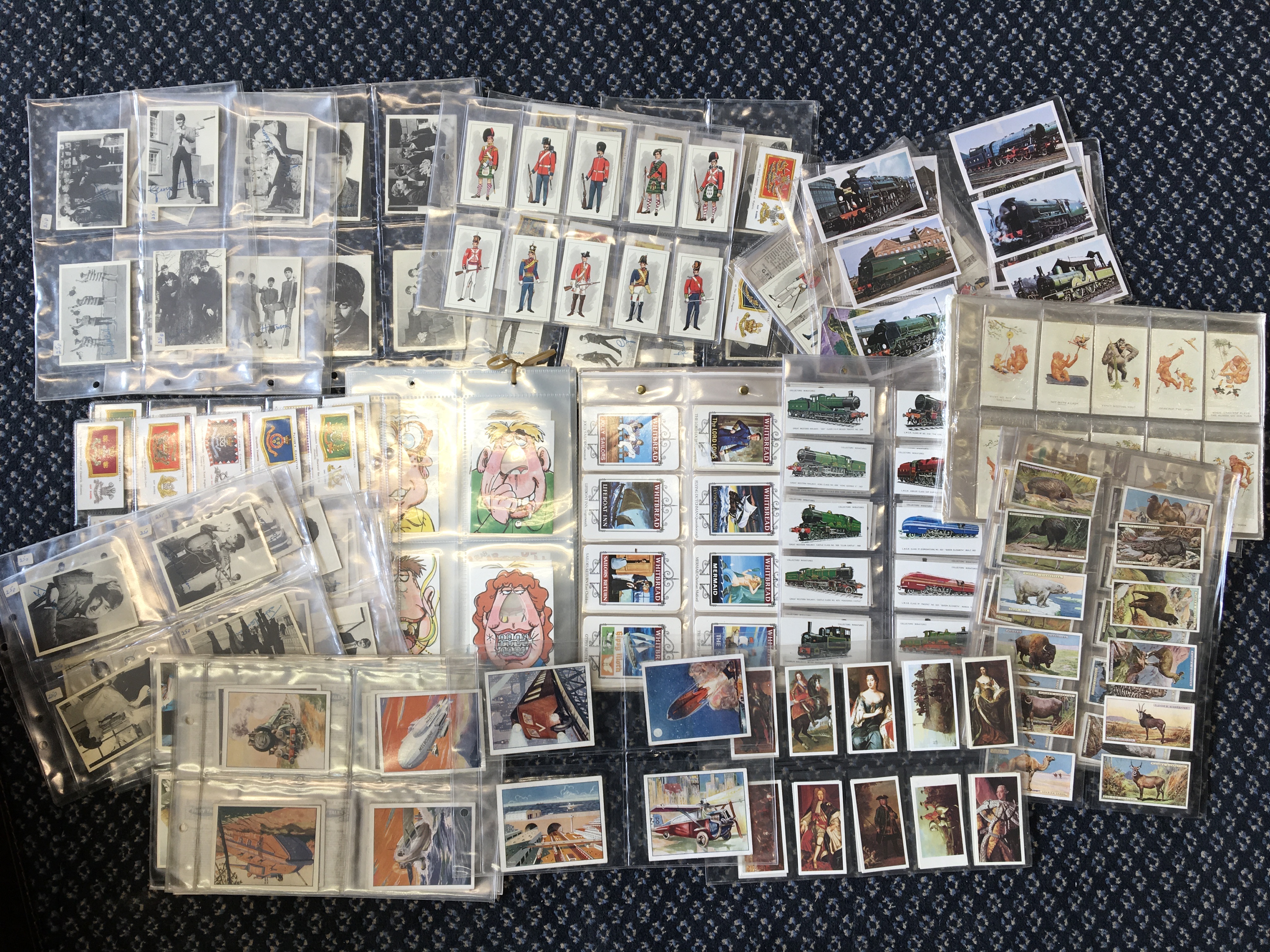 A suitcase containing various cigarette cards. IMPORTANT: Online viewing and bidding only. No in - Image 2 of 3