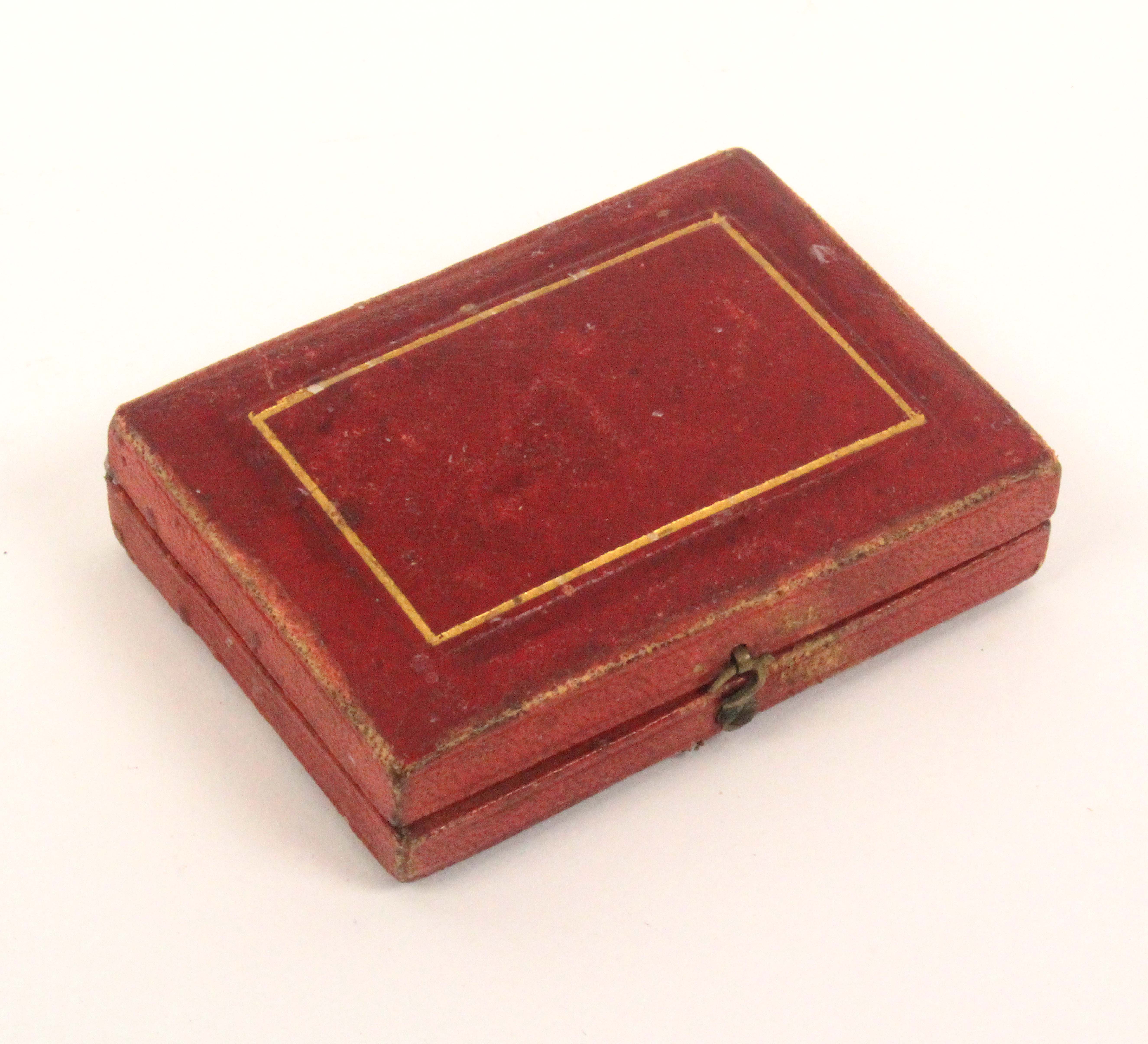 A gilt brass Avery accordion needle packet case ‘Beatrice’, four sections, in original red leather - Image 3 of 3