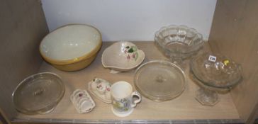 Mixing bowl, assorted glassware etc.