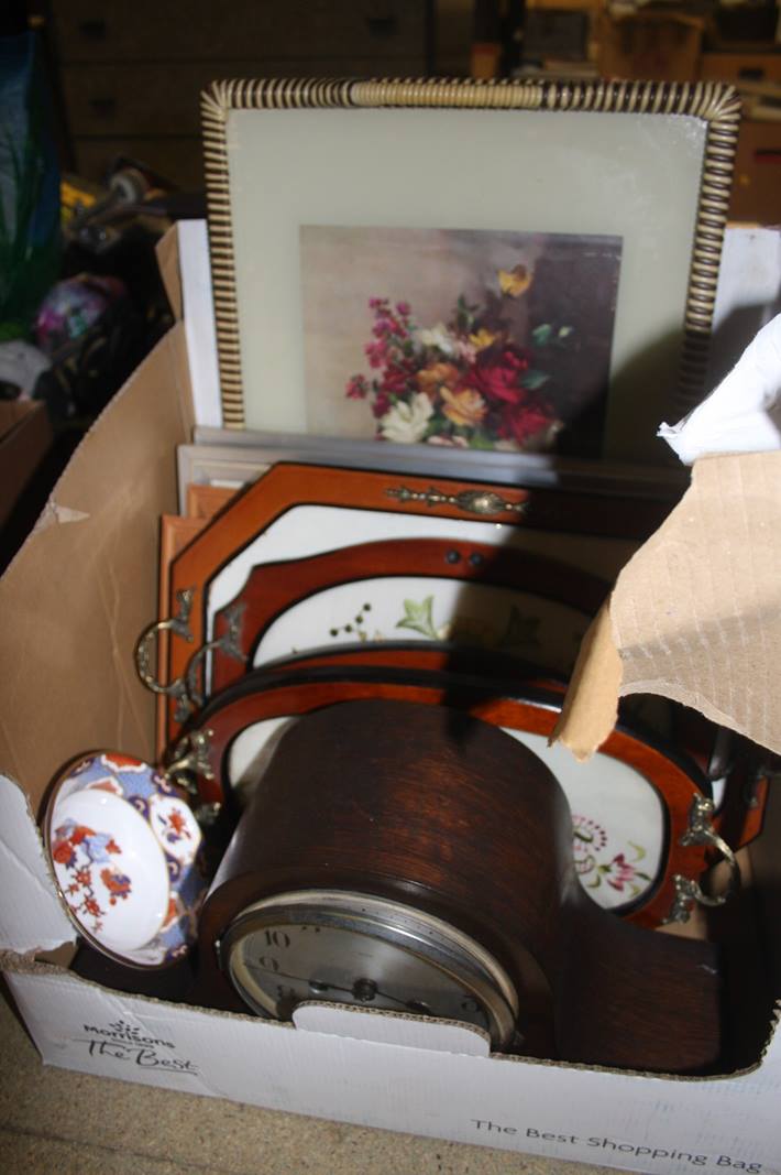 Two boxes of assorted and a Singer sewing machine - Image 2 of 3