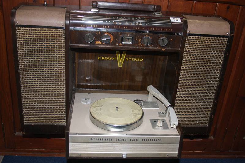 A Crown V Stereo mobile 12 Transistor stereo radio phonograph - Image 2 of 2