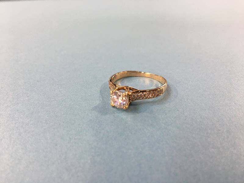 An 18ct gold ring set with cubic zirconia, size 'L', 2.7g - Image 2 of 2