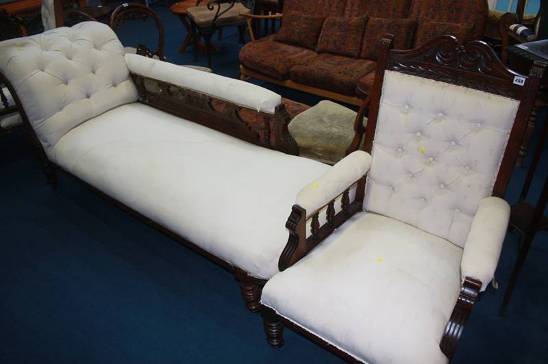 An Edwardian chaise longue and a pair of armchairs - Image 3 of 3