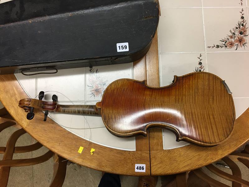 A violin in a case - Image 16 of 16