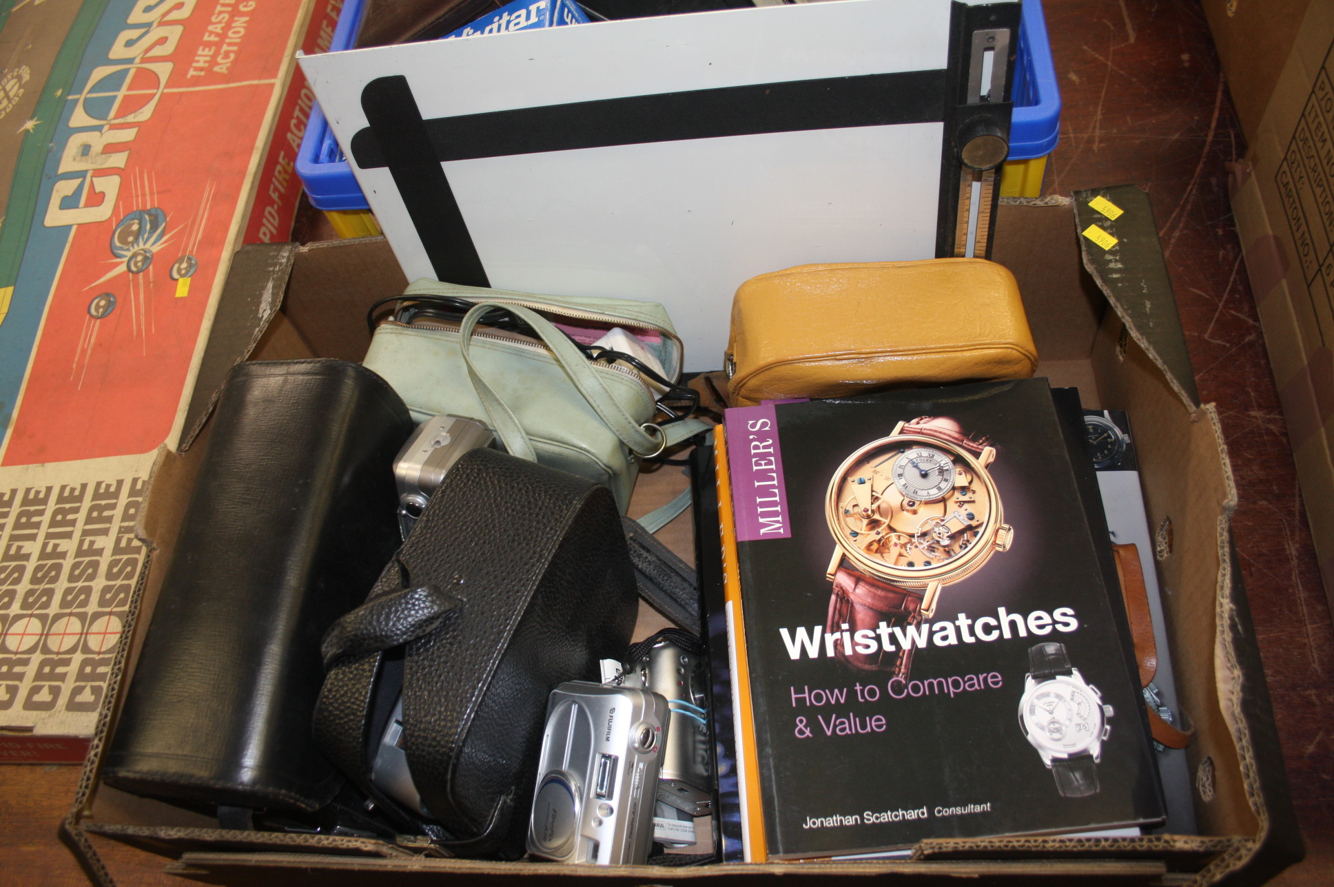 Three boxes of cameras and accessories - Image 4 of 4