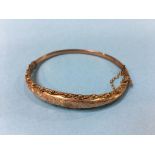 A 9ct gold bangle, 6.7g