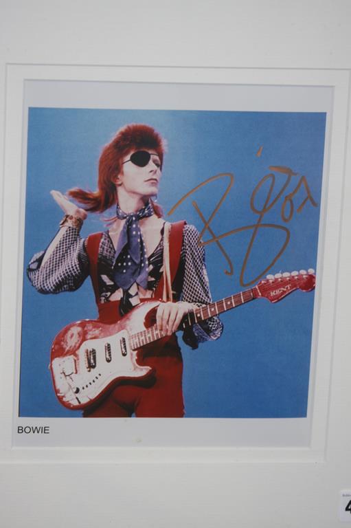 Autographs, signed David Bowie, framed with certificate