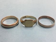 Three 9ct gold rings. Weight 5.9 grams