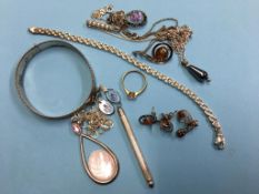 Bag of costume jewellery