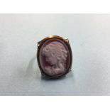 A 9ct gold Cameo ring