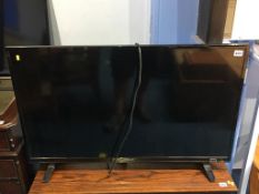 Finlux TV - 40" (with remote - remote has Netflix button)