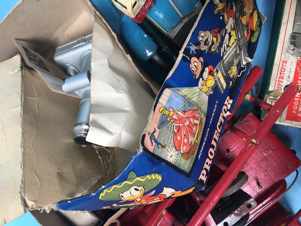 Various vintage tin plate and Die Cast toys - Image 3 of 5