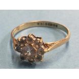 A 9ct gold dress ring, size Q/R, 1.9g
