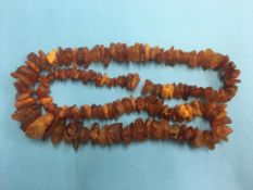 A Baltic amber coloured necklace