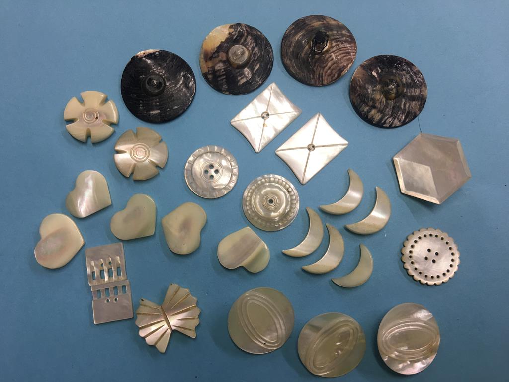 Vintage mother of pearl buttons