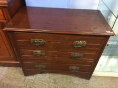 Walnut chest of drawers