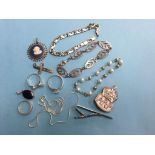 Quantity of silver jewellery etc.