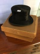 Top hat and card box