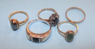 Five various 9ct gold rings, 17.8 grams