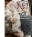 Quantity of Steiff plush pigs etc.