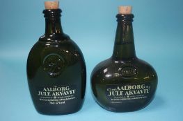 Ten bottles of Aalborg Jule Akvavit (10)