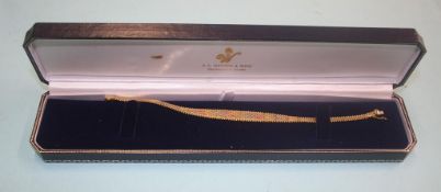 A 9ct gold bracelet, 8.6 grams