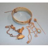 A 9ct necklace, a bangle stamped '9ct RG', a pin etc.