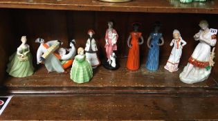 Collection of various Continental figures, including Katzhutte etc. (9)