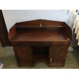 Victorian mahogany dressing table