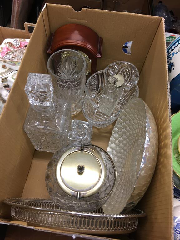 Five boxes assorted including Plumbs curtains, glassware etc. - Image 3 of 6