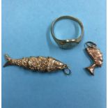 A 9ct ring, a 9ct fish etc., weight 13.7g